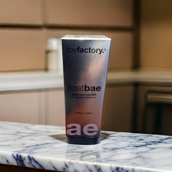 toy factory Other - Toy Factory oatmeal makeup remover